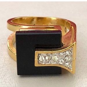 New 18KGP Black Stone & Cubic Zirconia Ring Size 6